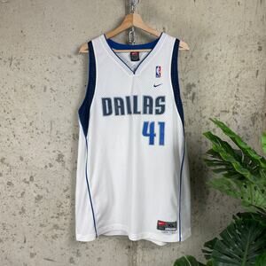 Dirk Nowitzki Dallas Mavericks Nike White 2000s XL Y2k L+2 Jersey